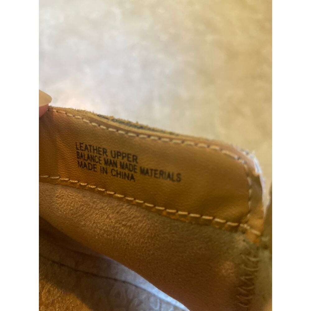b.o.c. Brown Embossed leather lug sole platform wedge sandal - Picture 12 of 12